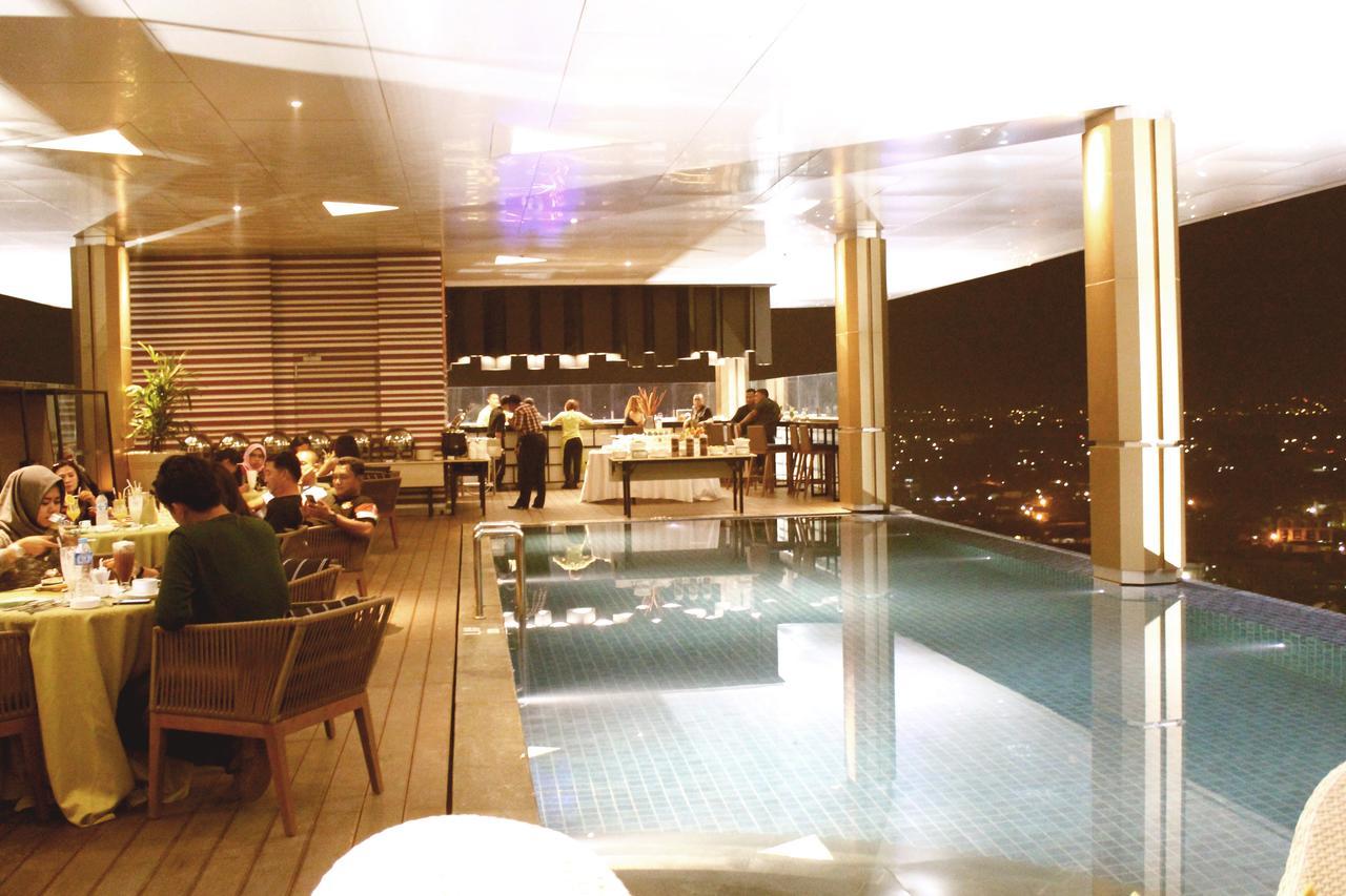 Fox Hotel Pekanbaru Exteriér fotografie