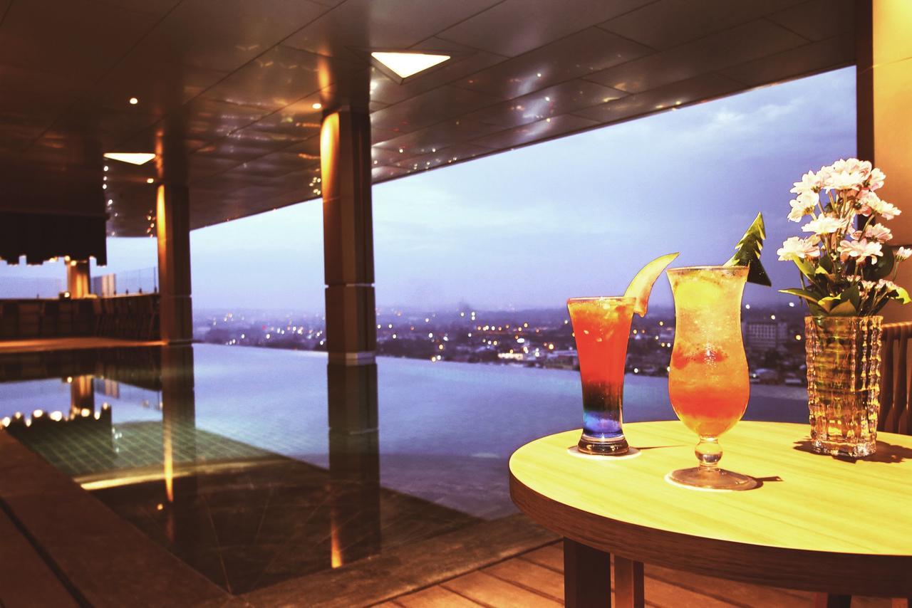 Fox Hotel Pekanbaru Exteriér fotografie