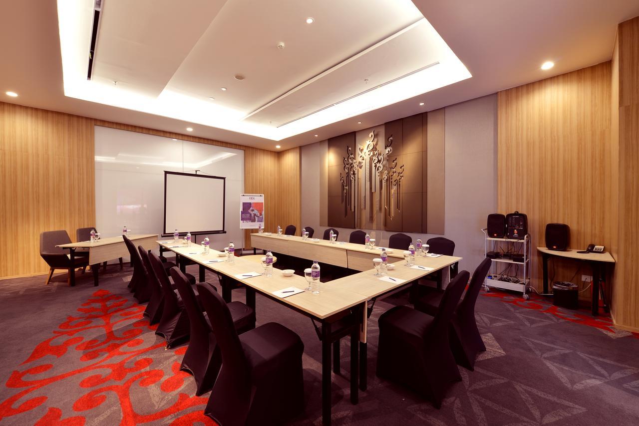 Fox Hotel Pekanbaru Exteriér fotografie